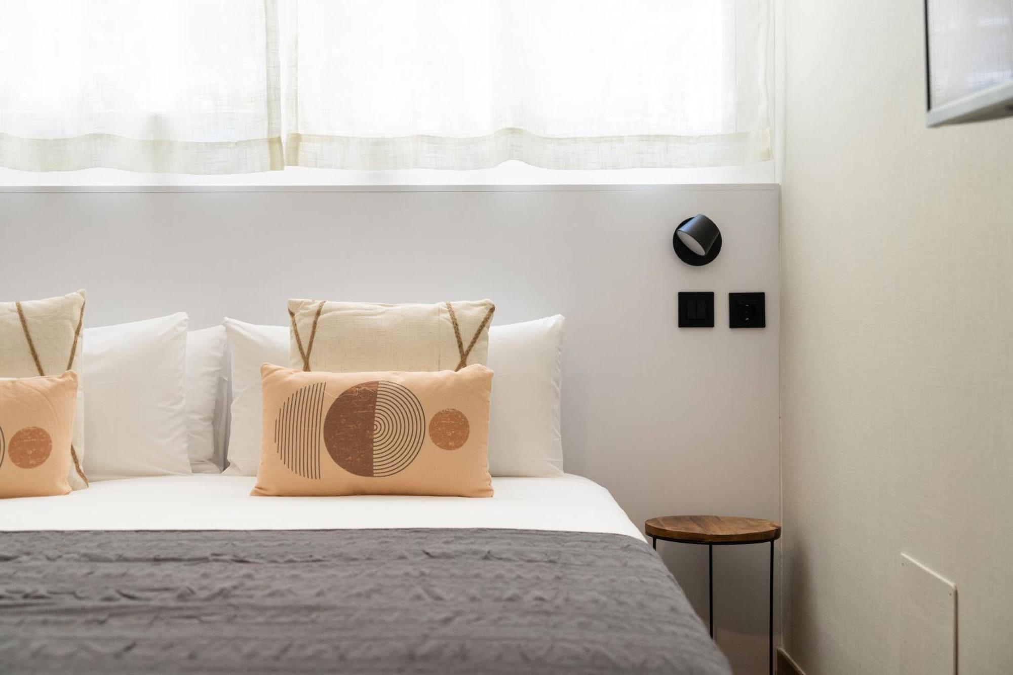 Dobo Madrid Cabrera Chambre photo